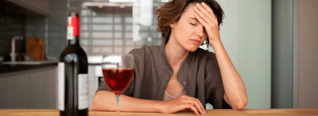 spx-clinica-spx-imagem-vinho-causa-dor-de-cabeca