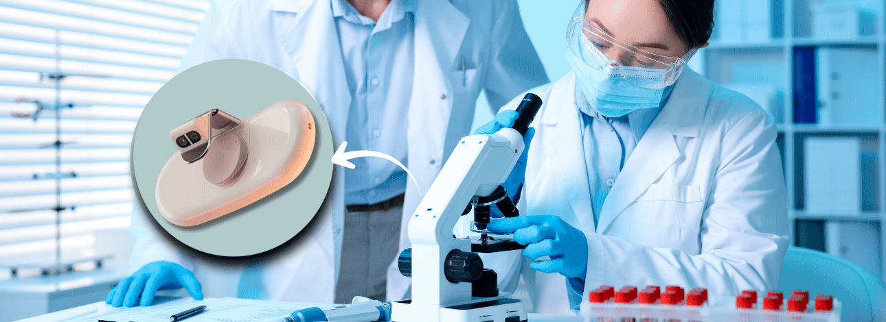 Cientistas em laboratório realizando uma análise. Ao lado, um dispositivo inovador capaz de identificar doenças através das fezes