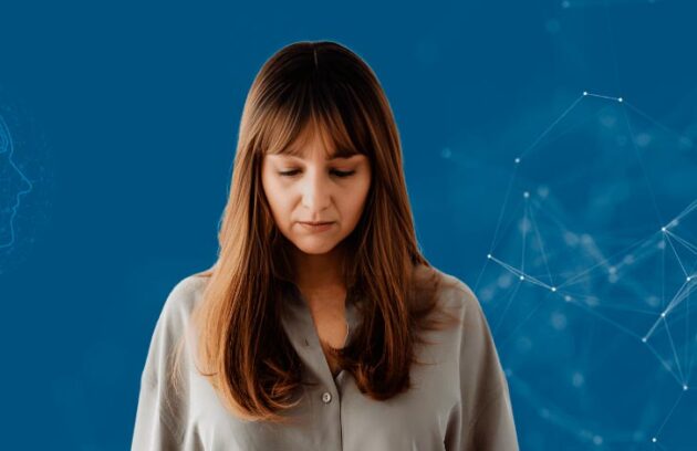 Mulher com rosto deprimido