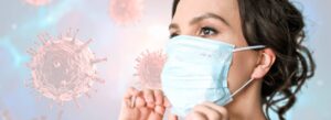 Mulher usando uma máscara protetora contra vírus