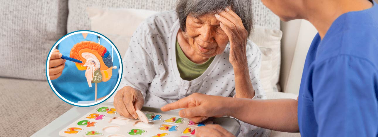 Paciente idosa com alzheimer exercitando a memória