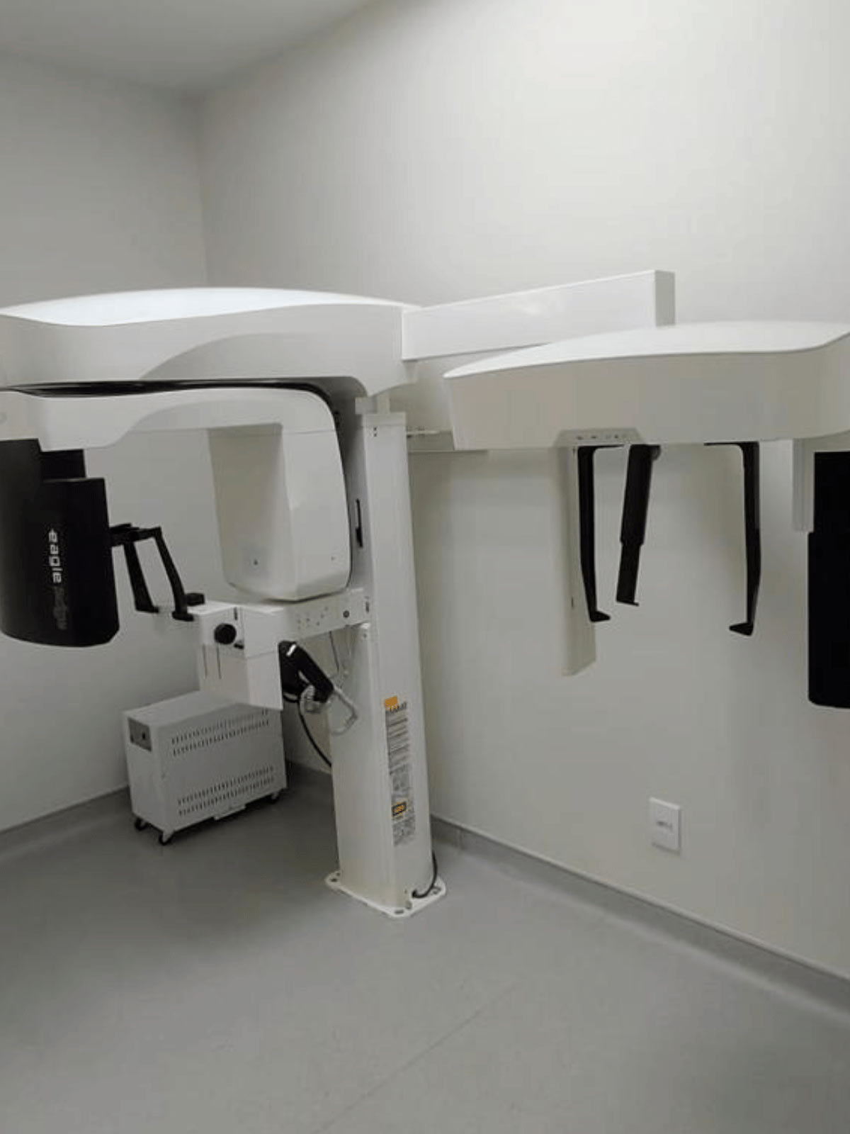 Tomógrafo Panorâmico Dental 3D Eagle Edge Dabi Atlante - foto real do equipamento
