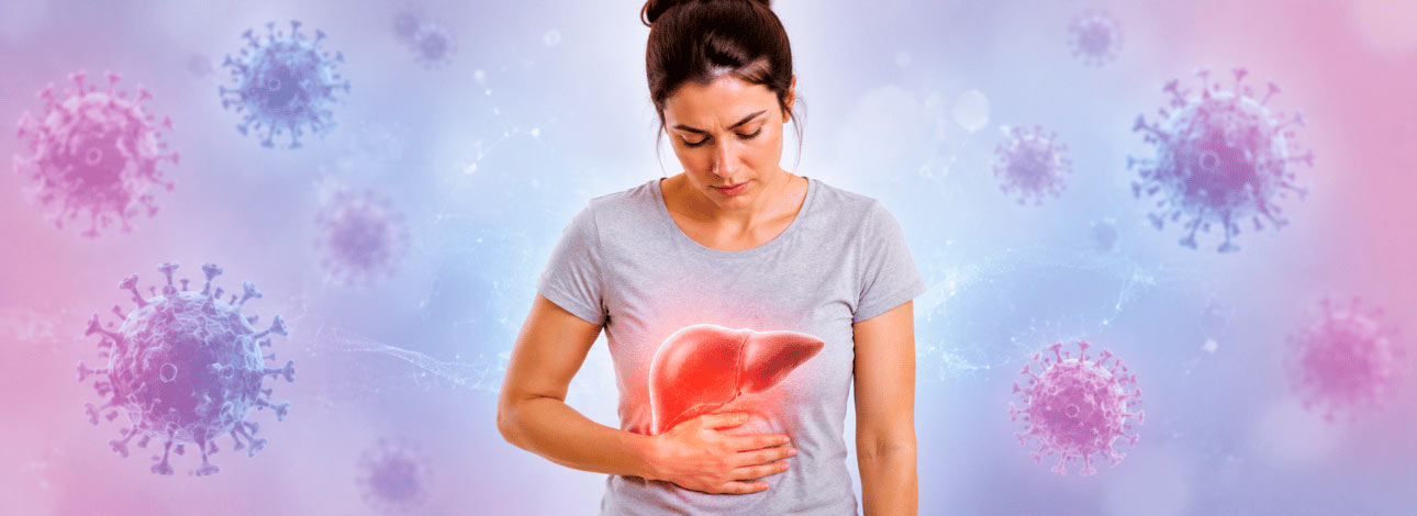 Mulher com a mão na barriga em referência à hepatite