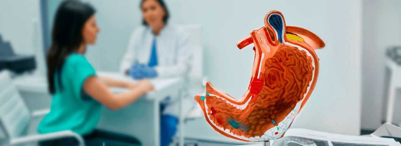 Paciente em consulta com gastroenterologista