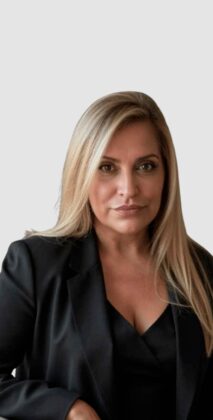 Médica gastroenterologista na SPX Clínica Santana de Parnaíba, Dra. Sheila Caselli