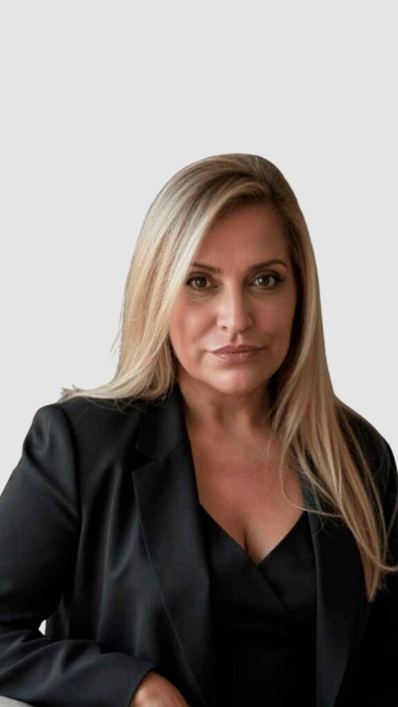 Médica gastroenterologista na SPX Clínica Santana de Parnaíba, Dra. Sheila Caselli