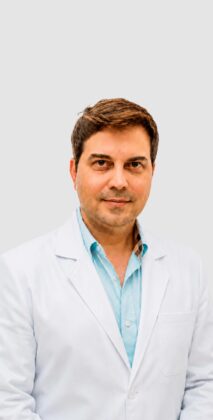 Médico ginecologista da SPX Santana de Parnaíba, Dr. Samir dos Santos Silva